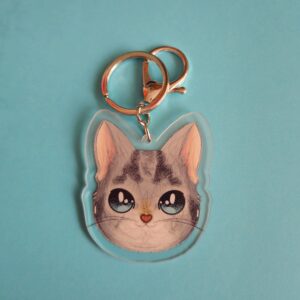Chaveiro Acrílico Gatinho Tigrado de Olhos Azuis